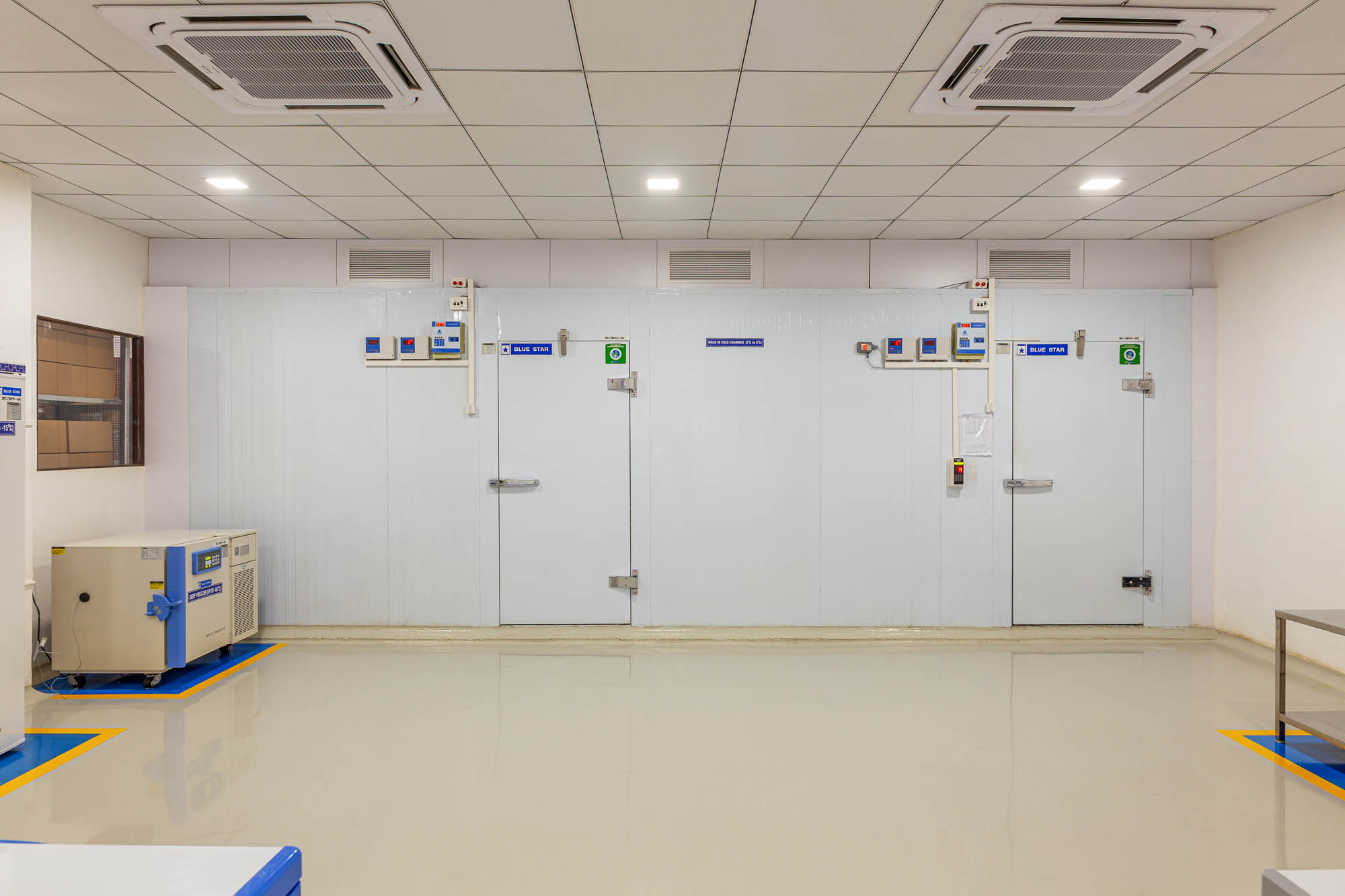 eisai-pharmaceuticals-office-bhiwandi-office-spaces-interior-photography-14