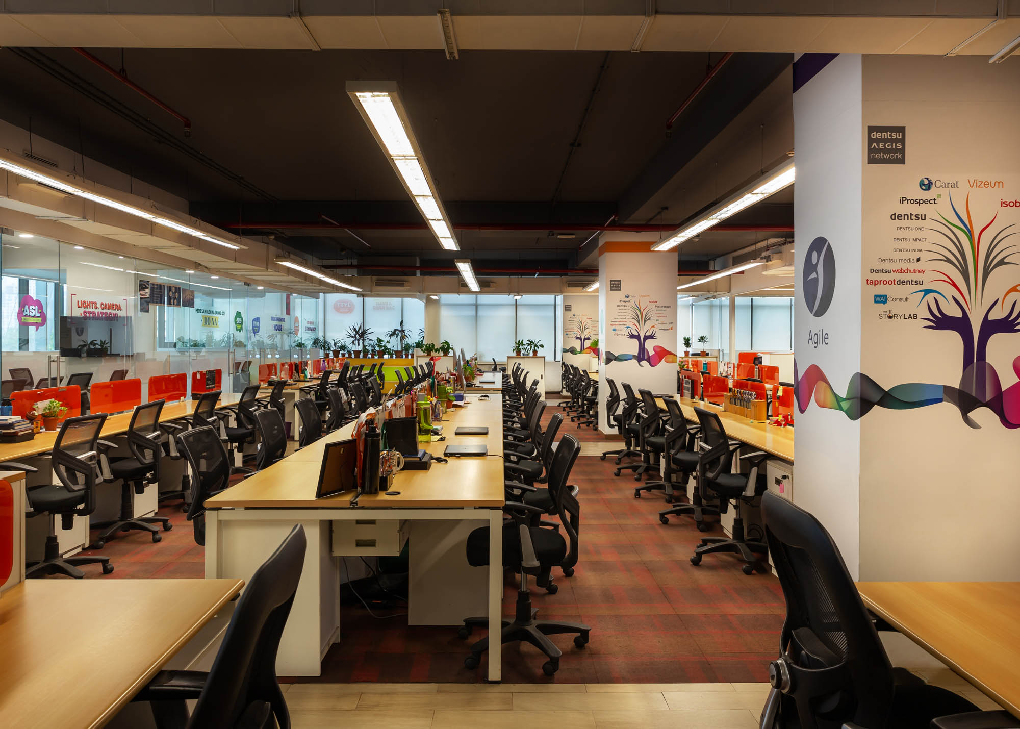isobar-mumbai-india-office-office-spaces-interior-photography-03