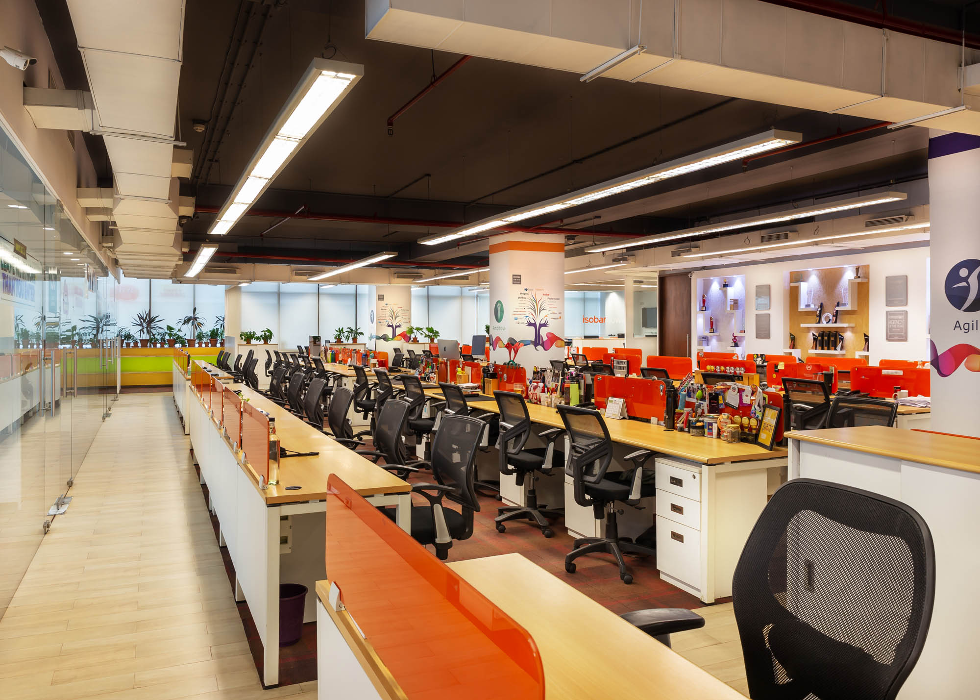 isobar-mumbai-india-office-office-spaces-interior-photography-05