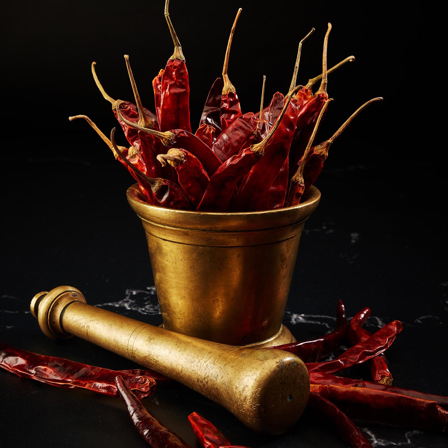 organic-red-chilli-whole-right-foods-ingredients-food-studio-photography