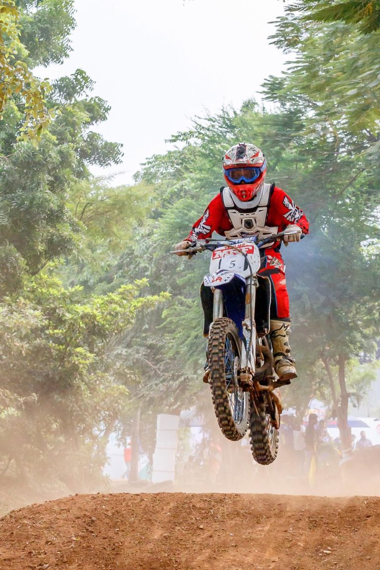 iland-supercross-event-mumbai-dirt-bikes-events-outdoor-portrait-photography (2)